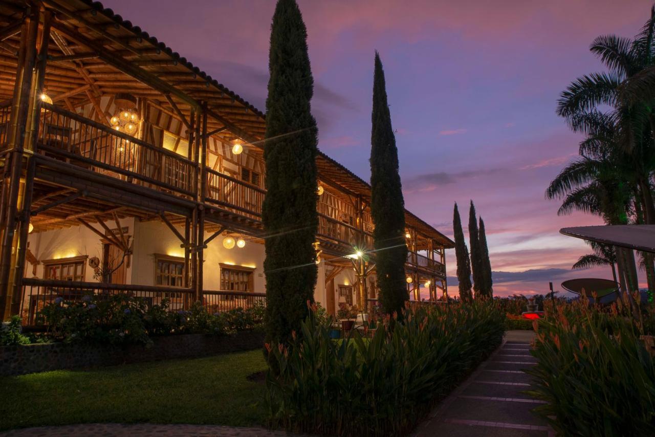 Hotel Casa San Carlos Lodge Pereira Esterno foto